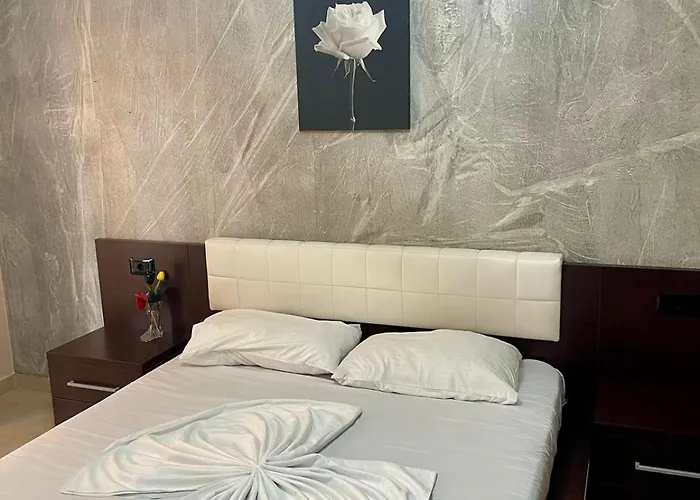 Skybase * ティラナ